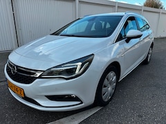Opel Astra Sports Tourer - 1.6 CDTI Innovation, Automaat