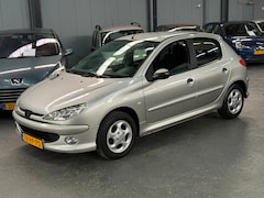 Peugeot 206 - 1.4 Air-line 2 Nieuwe APK Trekhaak NAP Airco