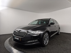 Skoda Superb Combi - 1.5 TSI ACT Business Edition | Trekhaak | Adaptive Cruise Control | Navigatie | Parkeersen