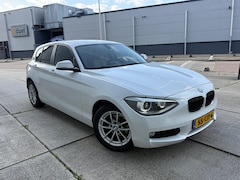 BMW 1-serie - 116i Business+ Automaat NAVI Clima Leer