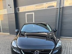 Volvo V40 - 2.0 D3 Summum