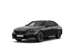BMW 5-serie - Sedan 530e M Sport Edition | M Sportpakket Pro | Innovation Pack | Travel Pack | Comfort P