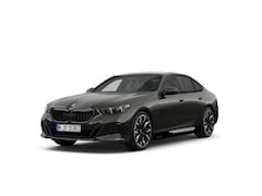 BMW 5-serie - Sedan 530e M Sport Edition | M Sportpakket Pro | Innovation Pack | Travel Pack | Comfort P