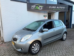 Toyota Yaris - 1.3 VVTi Sol AIRCO DEALER ONDERHOUDEN