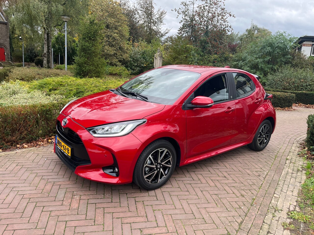 Toyota Yaris - 1.5 Hybrid 115 Dynamic Edition, rijklaarprijs bij Toyota specialist ! - AutoWereld.nl