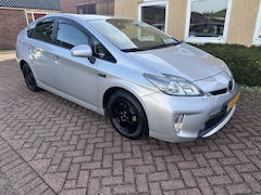 Toyota Prius - 1.8 Plug-in Aspiration NAVI CAMERA LEER NAP schadevrij