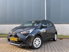 Toyota Aygo - 1.0 VVT-i x-play limited-Dealer onderhouden-Camera-Airco-NAP