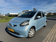 Toyota Aygo - 1.0-12V + DAKJE/NAP/APK/ELEC.RAMEN