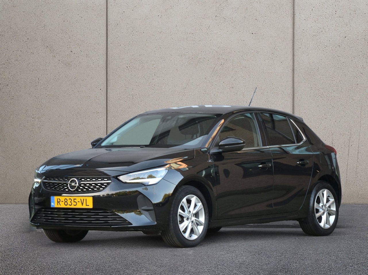 Opel Corsa - 1.2 100PK Elegance | Navigatie | Climate Control | Parkeersensoren - AutoWereld.nl