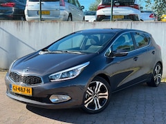 Kia Cee'd - 1.6 GDI BusinessLine/NAVI/CAMERA/28741 KM NAP/DEALER ONDERHOUDEN/1STE EIGENAAR/