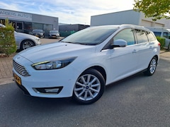 Ford Focus Wagon - 1.5 Titanium CLIMA/CRUISE/NAVI/CAMERA