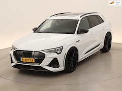Audi e-tron - S quattro 95 kWh PANO-DAK NL-AUTO NAP