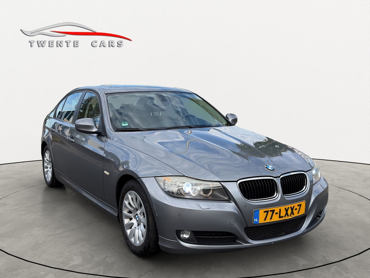 BMW 3-serie - 320i Business Line | Pano | Xenon | Leder | Navi | - AutoWereld.nl