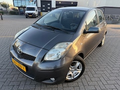 Toyota Yaris - 1.3 VVTi Aspiration*NAVI*PARKSENSOREN*NEW APK*AIRCO*ELKT-RAAM*NAP