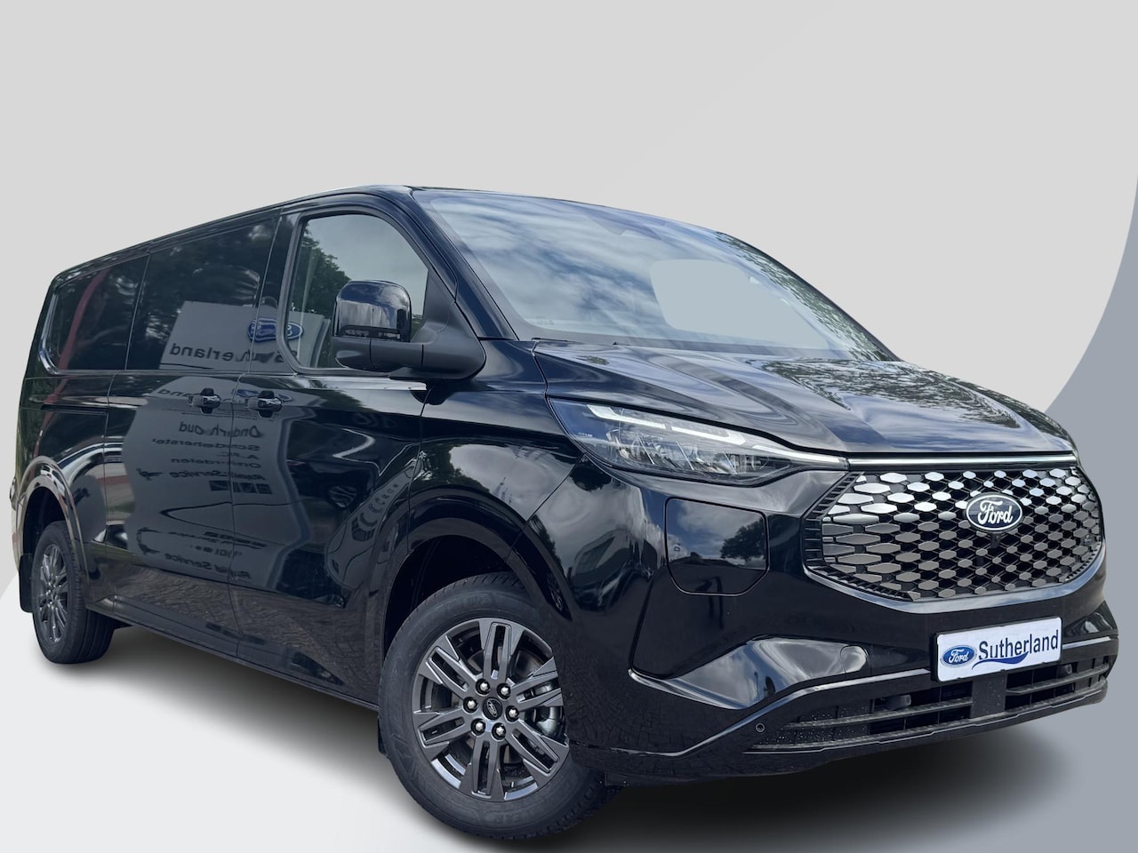 Ford Transit Custom - E-Transit 340 L2H1 Limited 71 kWh | SCI | 218pk | Laadvloer bescherming | 12-weg verstel- - AutoWereld.nl