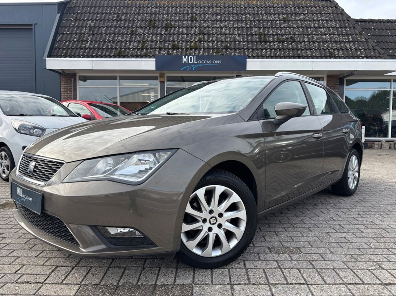 SEAT Leon ST - 1.4 TSI X-PERIENCE|Camera|Pano|Cruise|Bluetooth - AutoWereld.nl