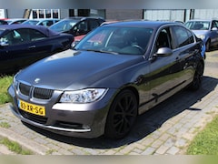 BMW 3-serie - 320i Business Line Leder NAV Stoelverw. Angel Eyes Climate Cruise 18" LMV NAP APK