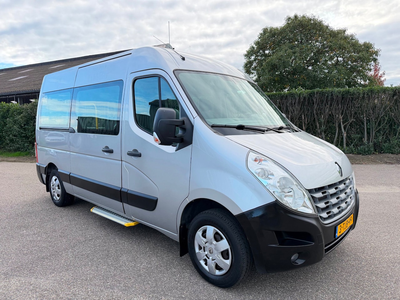 Renault Master Combi - 2.3 DCI 9-PERS ROLSTOELBUS MARGE - AutoWereld.nl
