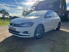 Volkswagen Polo - 1.0 TSI Highline IQ-drive, NAVI, CRUISE, STOELVERW. 15 INCH