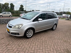 Opel Zafira - 2.2 Temptation - 7 Persoons - airco - Trekhaak