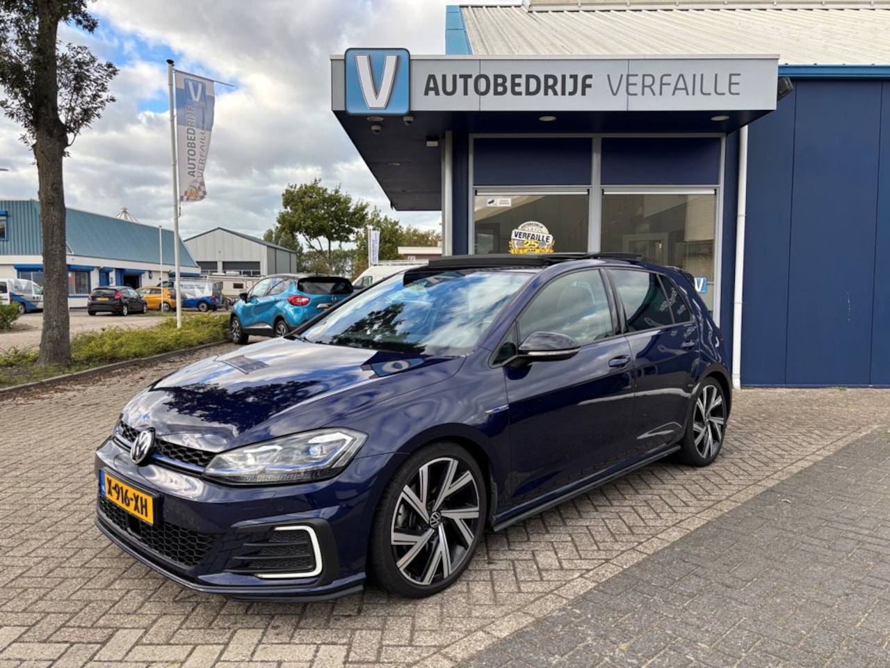 Volkswagen Golf - 1.4 TSI GTE PHEV DSG PANO - AutoWereld.nl