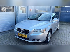 Volvo V50 - 2.0 Business Pro Edition-Navi-Leder-Clima-Trekhaak