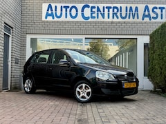Volkswagen Polo - 1.4-16V Optive