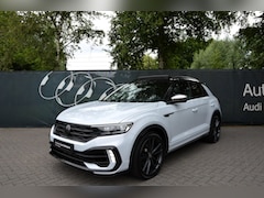 Volkswagen T-Roc - R 2.0 TSI 4Motion |300 pk|Panoramadak|Leder|Black Style|Apple Carplay|