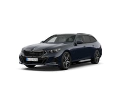 BMW 5-serie Touring - 530e M Sport Pro Edition | M Sportpakket Pro | Innovation Pack | Travel Pack | Comfort Pac