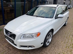 Volvo V70 - 2.5FT R-Design Automaat 230PK LEER / XENON / PDC / ECC