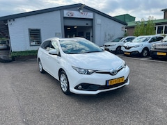 Toyota Auris Touring Sports - 1.8 Hybrid Dynamic | 6 MND Garantie| KEYLESS | CLIMA