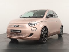 Fiat 500e - 3+1 La Prima 42 kWh Climate Control | Cruisecontrol | Parkeer Camera | Full Map Navigatie