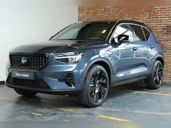 Volvo XC40 - B4 Plus Black Edition | DEMO DEAL| Panoramadak | 360° Parkeercamera | Parkeersensoren voor