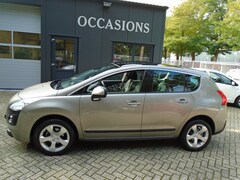 Peugeot 3008 - 1.6 VTi Première