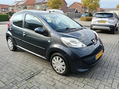 Peugeot 107 - 1.0-12V XS