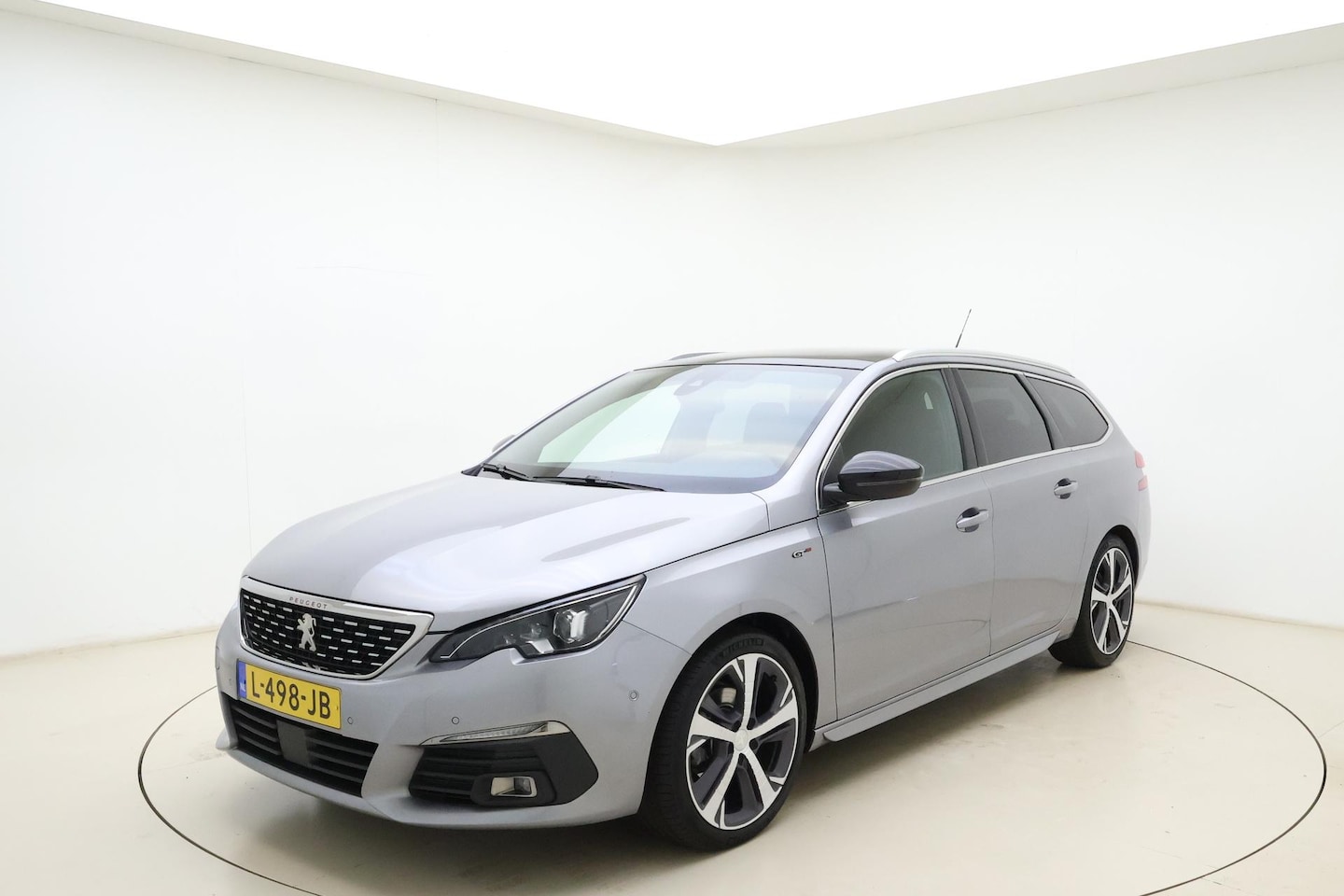 Peugeot 308 SW - 1.2T Blue Lease GT | Panorama dak | 18'' Lichtmetalen velgen | Full LED | Trekhaak | Alcan - AutoWereld.nl