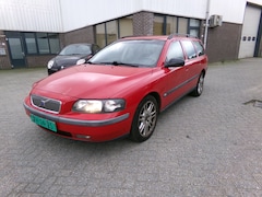 Volvo V70 - 2.4 Comfort Line apk 11/2027