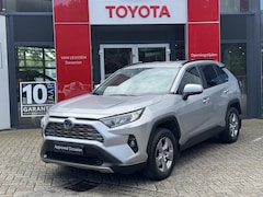 Toyota RAV4 - 2.5 Hybrid Dynamic AWD DYNAMIC 1650KG TREKGEW STOELVERW PARK-SENSOREN NAVI CAMERA APPLE/AN