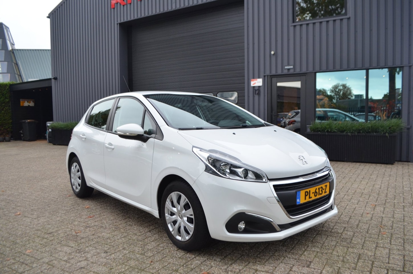 Peugeot 208 - 1.2 PureTech Blue Lion | NAP | Nieuwe riem | Onderhouden - AutoWereld.nl