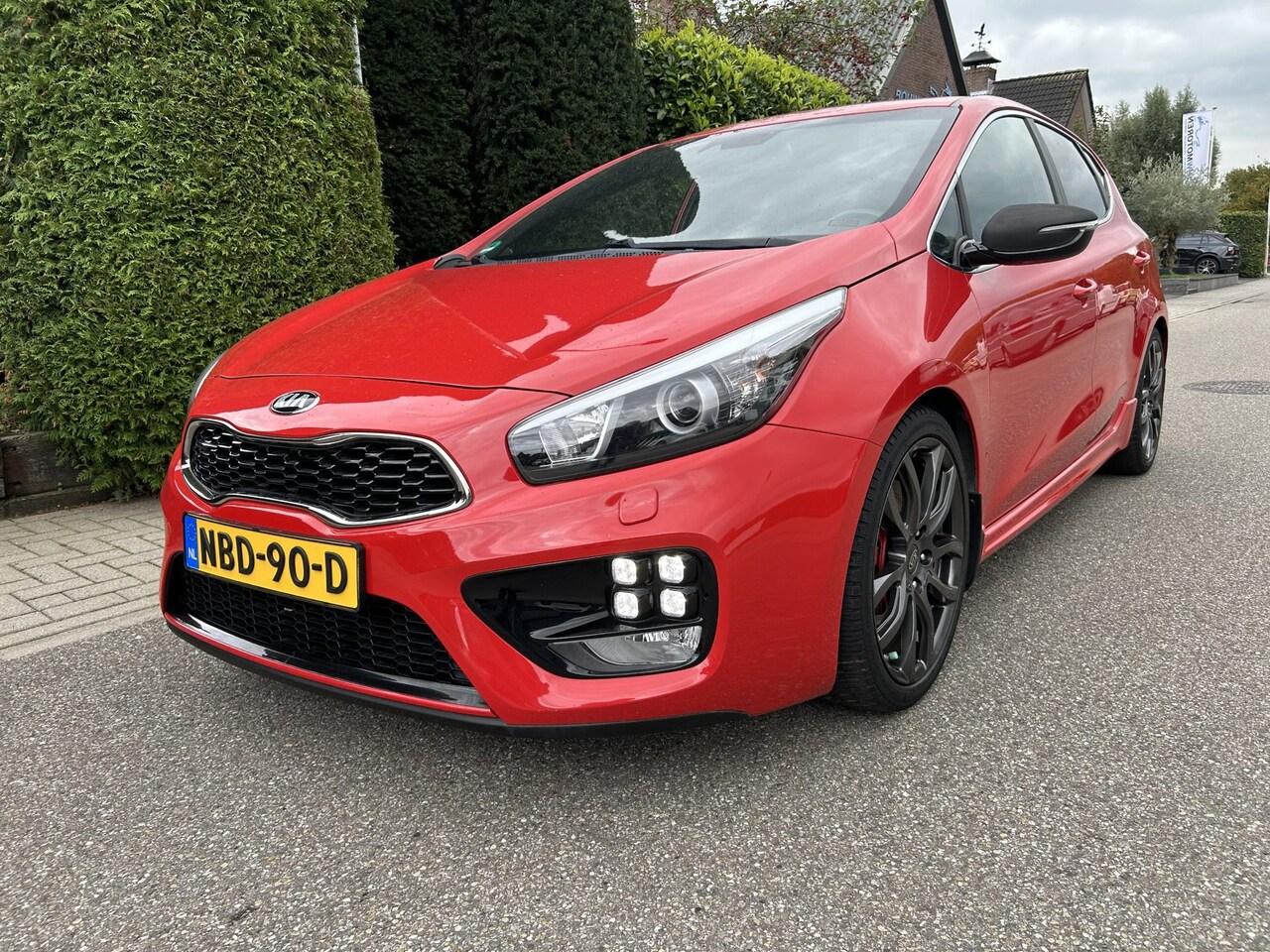 Kia Cee'd - GT 1.6 GDI GT Comfort PlusLine Navigator - AutoWereld.nl