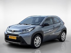 Toyota Aygo X - 1.0 VVT-i MT Play | Airco | Achteruitrij camera | Carplay/Android auto |