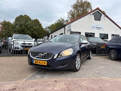 Volvo V60 - 1.6 T3 Kinetic mooie auto