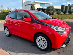 Toyota Aygo - 1.0 VVT-i x-play automaat 35000 km airco