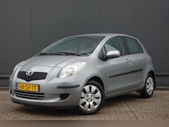 Toyota Yaris - 1.3 VVTi Sol AUTOMAAT / NAP / DEALERONDERH