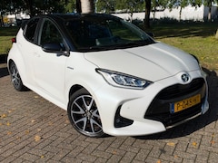Toyota Yaris - 1.5 Hybrid Executive Sport metallic