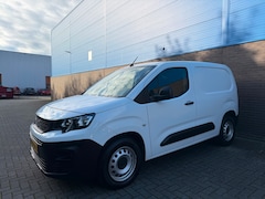 Peugeot Partner - 1.6 BlueHDI Grip | CarPlay | Drie Zitplaatsen | Parkeersensoren | Airco | El. Ramen & Spie