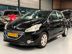 Peugeot 208 - 1.2 VTi Access 5Drs l Clima l Navi l