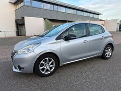 Peugeot 208 - 1.2 VTi Allure