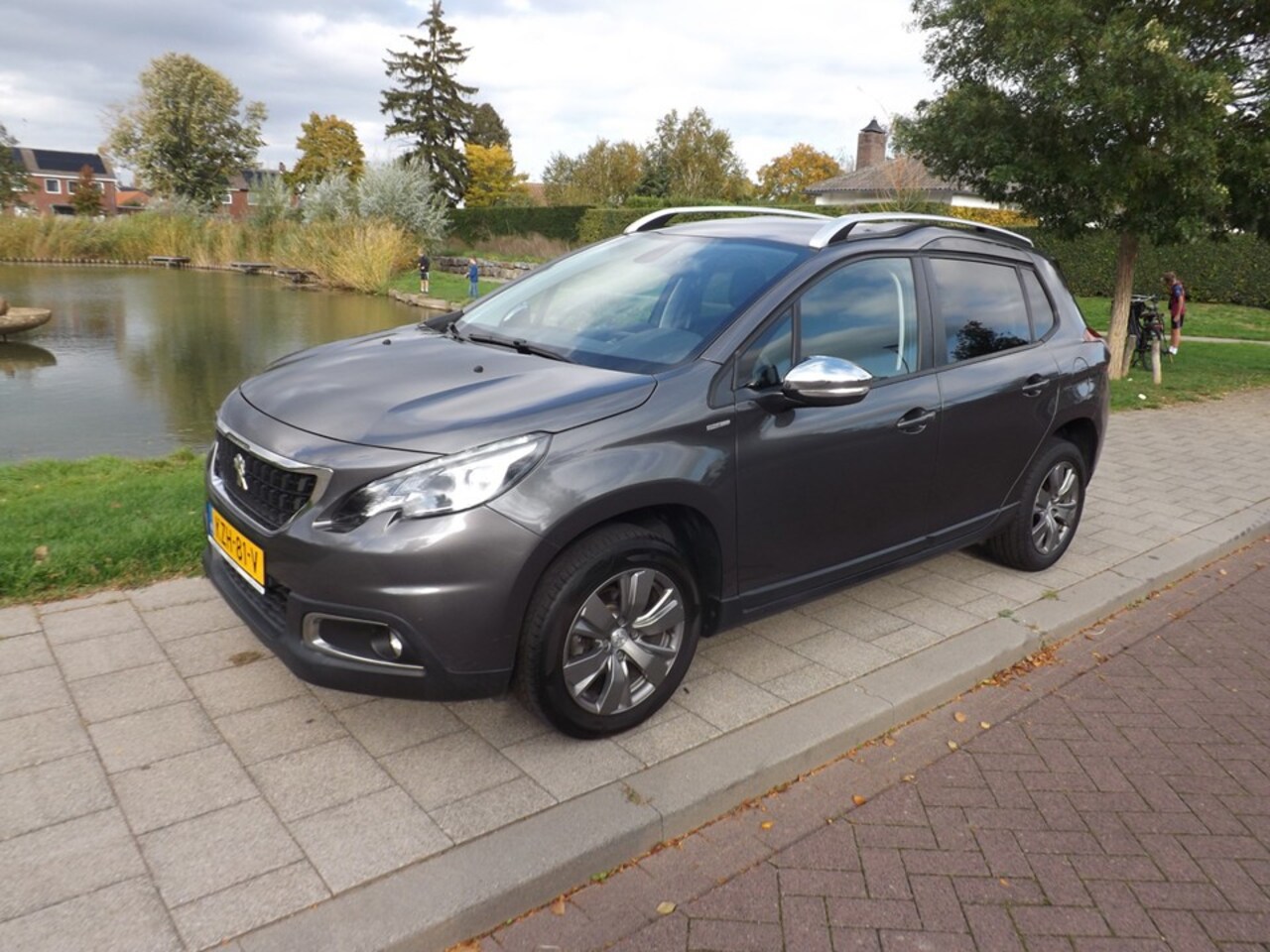 Peugeot 2008 - 1.2 PureTech Allure 1.2 PureTech Allure - AutoWereld.nl