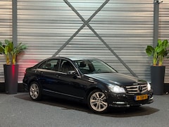 Mercedes-Benz C-klasse - 180 Avantgarde AUT/XENON/NAVI/CRUISE/PDC/CAMERA/VDOH/CLIMATE/NAP/APK/GARANTIE
